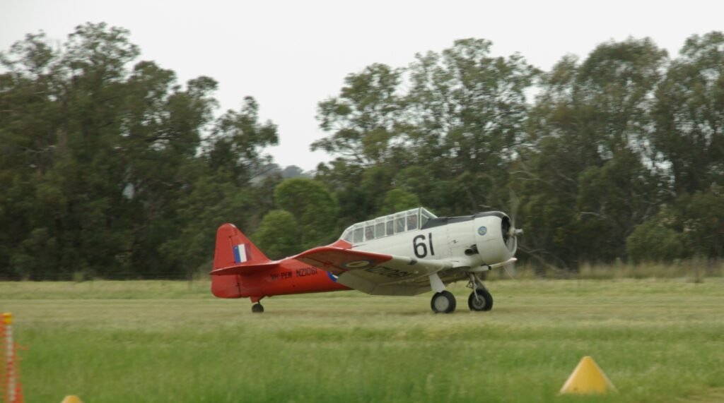 vintage north american t 6 texan harvard trainer aircraft ab fly in weekend october 2008